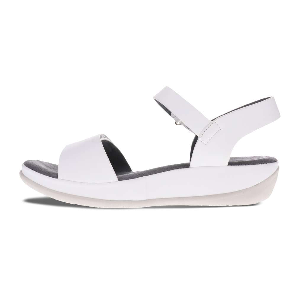Carly Sandal - White