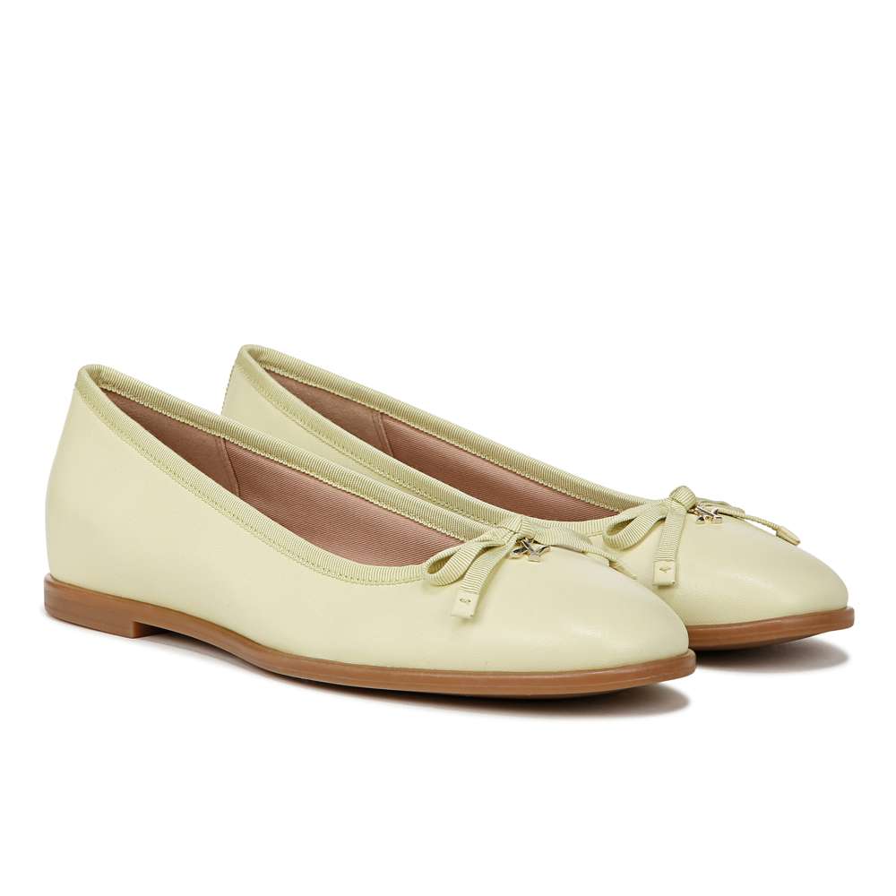 Essential Flat - Pale Lime