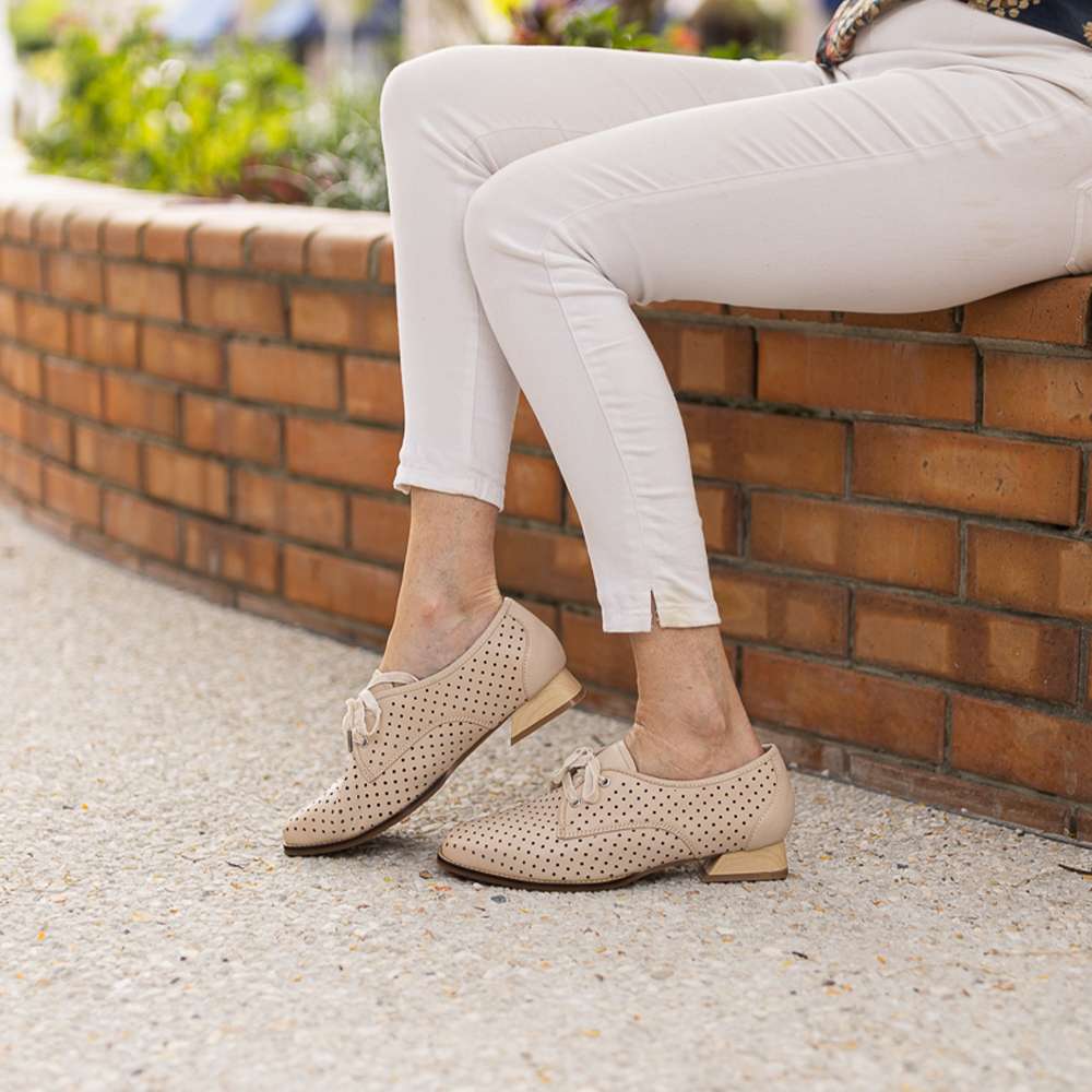 Frances Oxford - Pebble