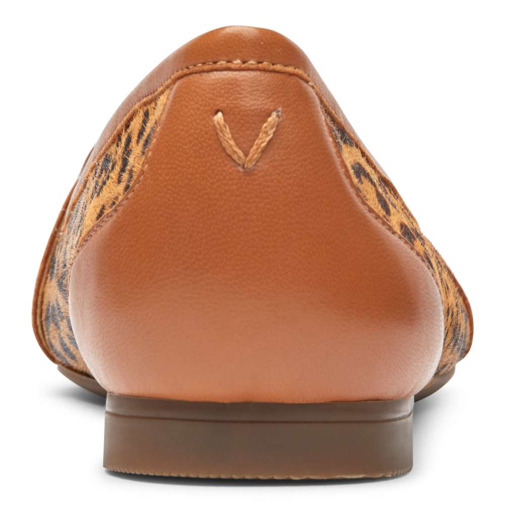 Savannah Flat - Tan Leopard