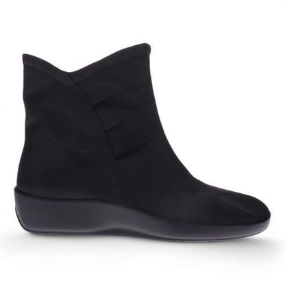 Karla Boots - Black