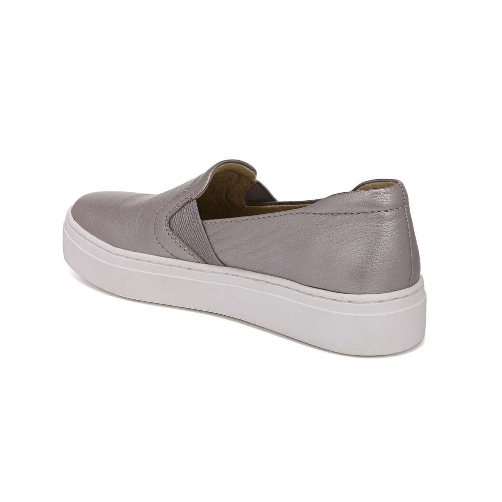 Carly 3 Slip-On Sneaker - Silver
