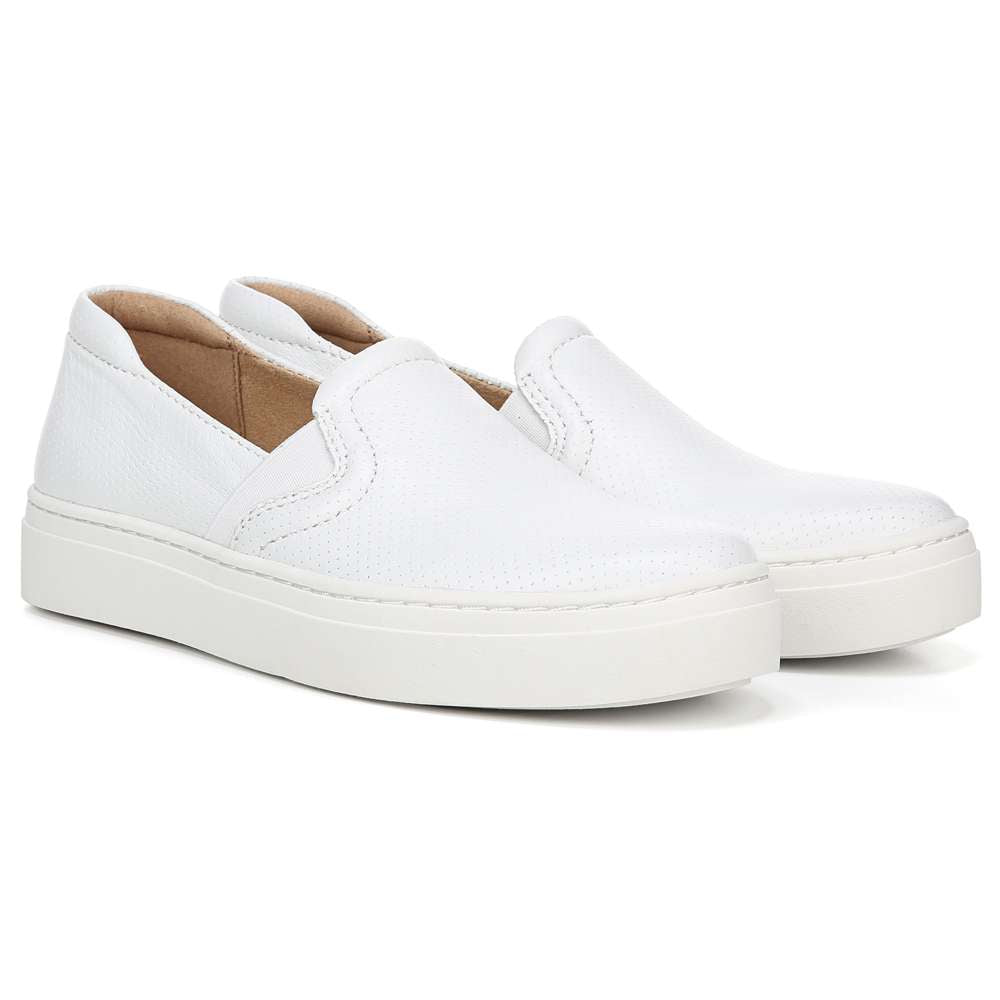 Carly 3 Slip-On Sneaker - White