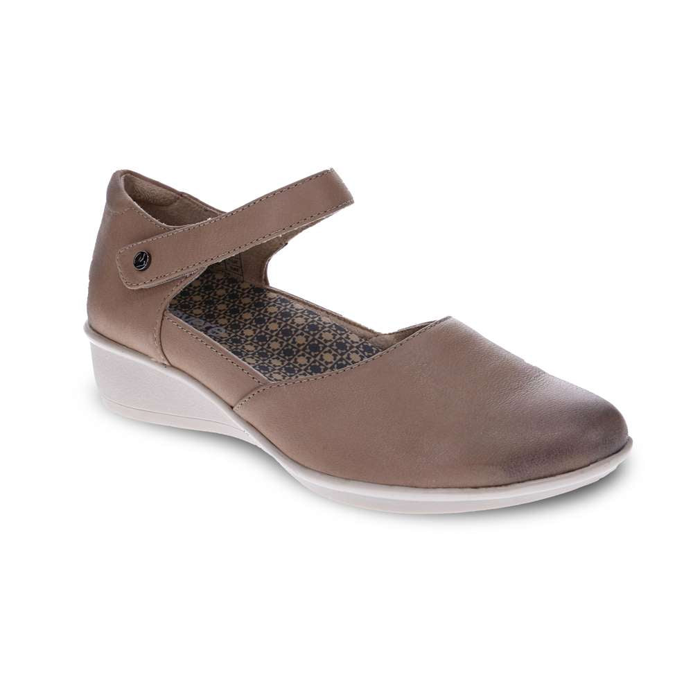 Osaka Mary-Jane - Clay