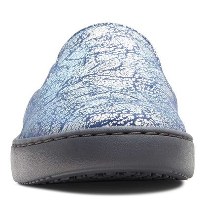 Avery Pro Slip-On Sneaker - Blue Metallic
