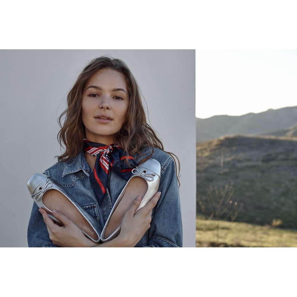 Klara Flat - Silver Leather