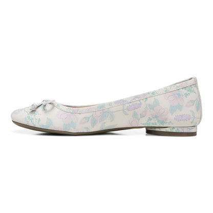 Callisto Floral Flat - Cream Botanical