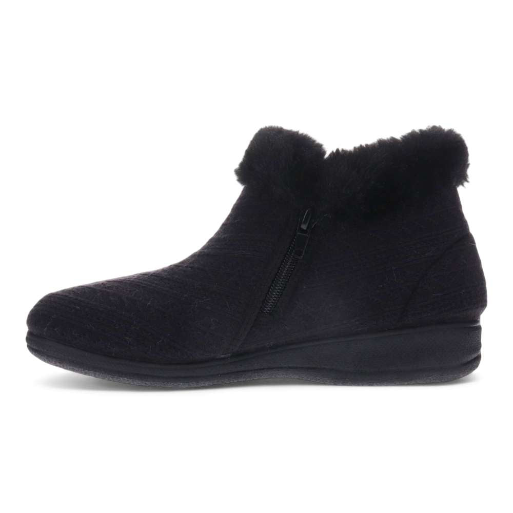 Dahlia II Slipper - Black