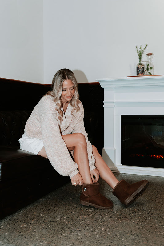 Lifestyle image for Fluffy II Slipper - Chocolate